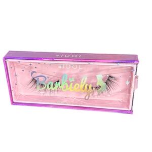 Barbie Black Lashes